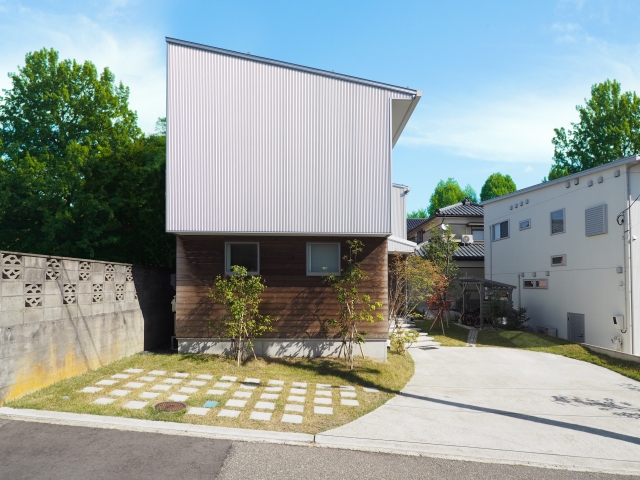 外壁 ガルバ 人気カラーランキング 高田建築事務所 新潟 長岡で住宅 店舗 福祉施設の建築設計なら 外壁 ガルバ 人気カラーランキング 高田建築事務所 新潟 長岡で住宅 店舗 福祉施設の建築設計なら