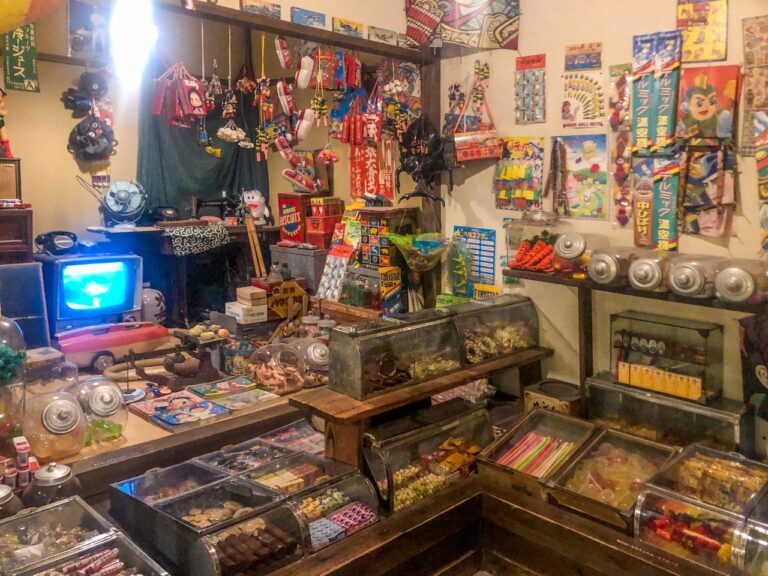 伊香保おもちゃと人形自動車博物館　昭和の駄菓子屋
